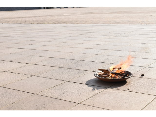 たいまつに火を付けお送りしました🔥