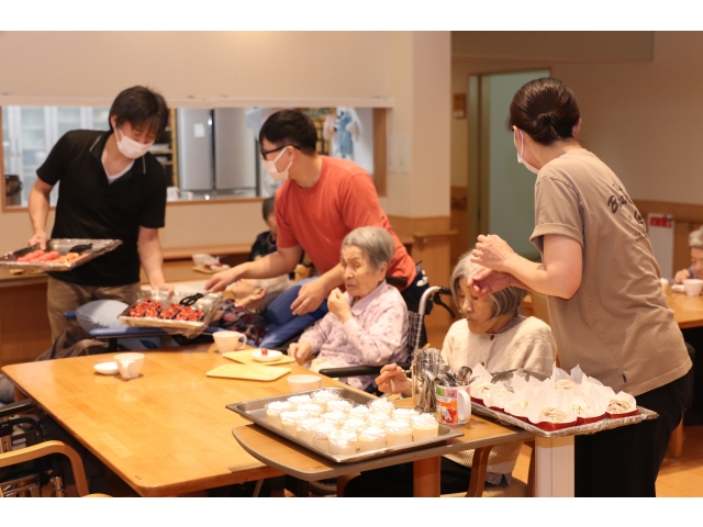 デザートバイキング🍰どれにしようかな🤔