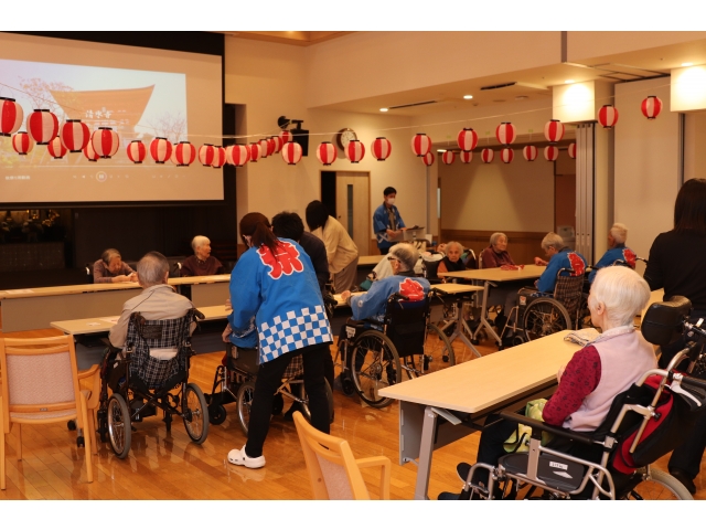 今回の会場もにぎわっています😉