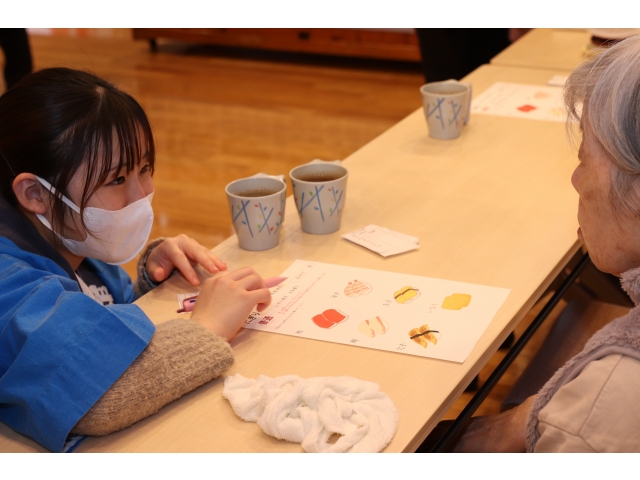 今日は栄養士の実習生も注文を伺いました😄