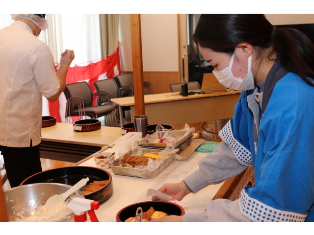 実習生がお運びします😆