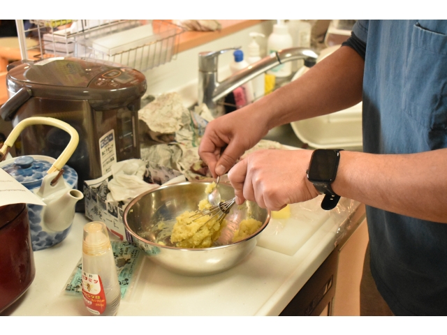 材料を混ぜてペースト状に😄