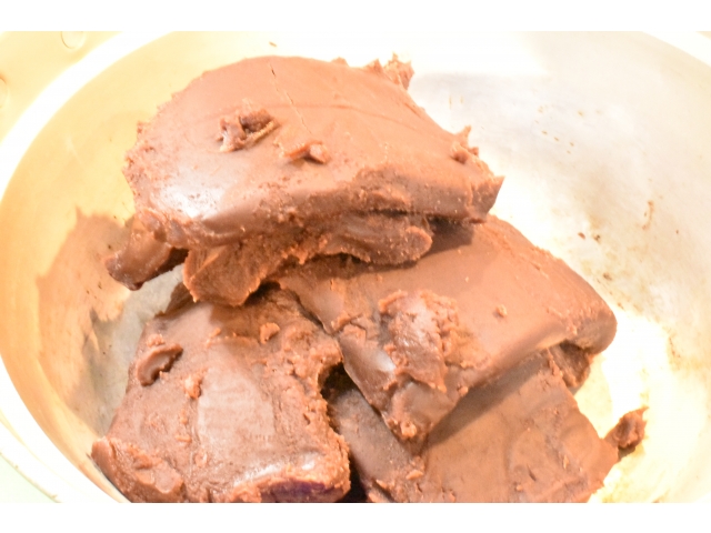 あんこを鍋に出しまして🫘