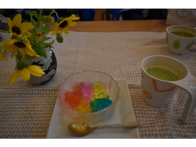 手作りの宝石ゼリーです