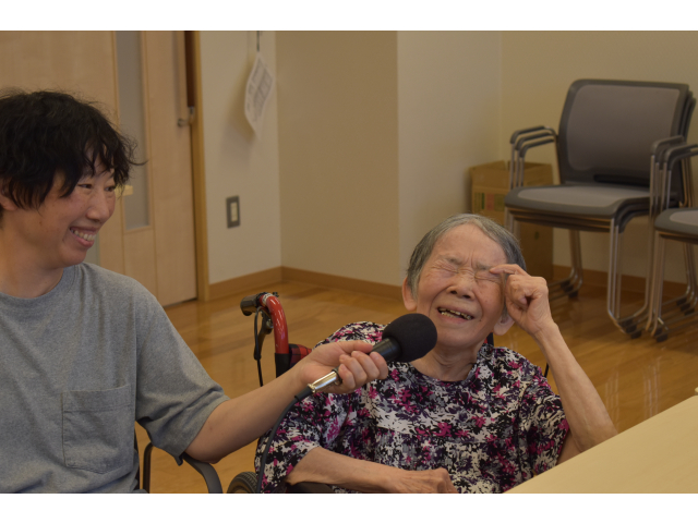 昔の話は照れますね