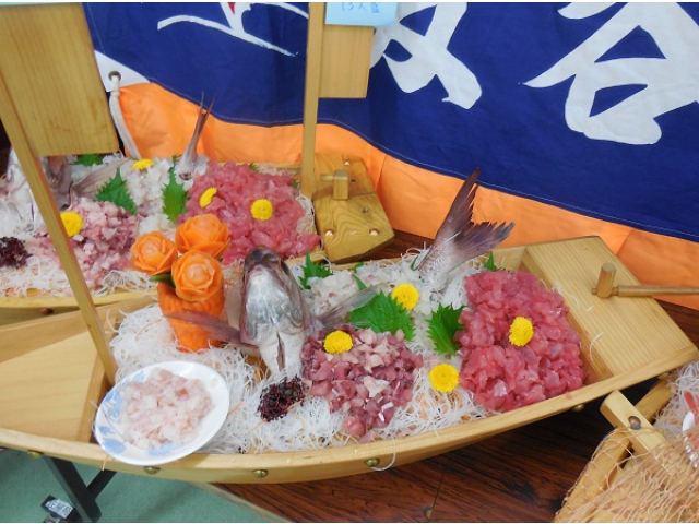 舟ごとに野菜の飾り切が違います