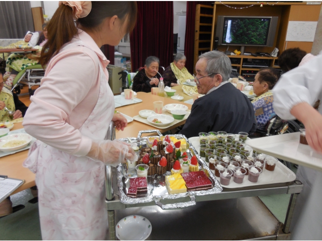 食事後のデザートはいかがでしょう？