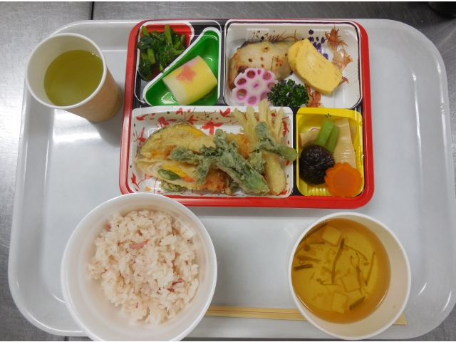 春らしい彩です