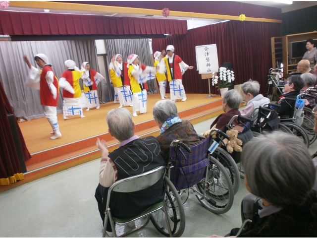 日本民踊研究会