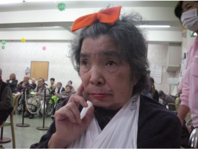 リボンと口紅でおめかし