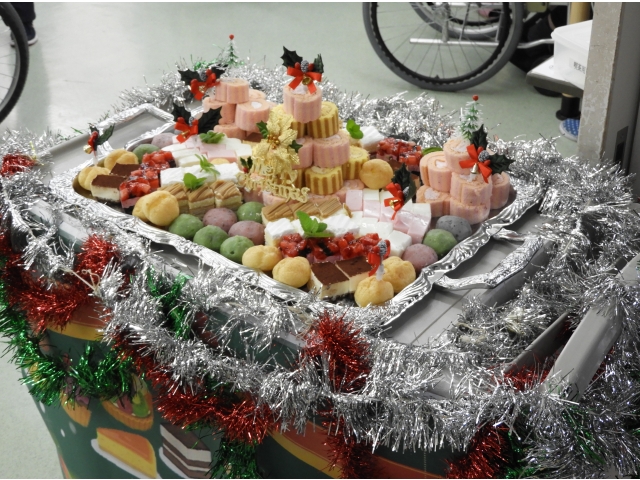 ケーキバイキングです！