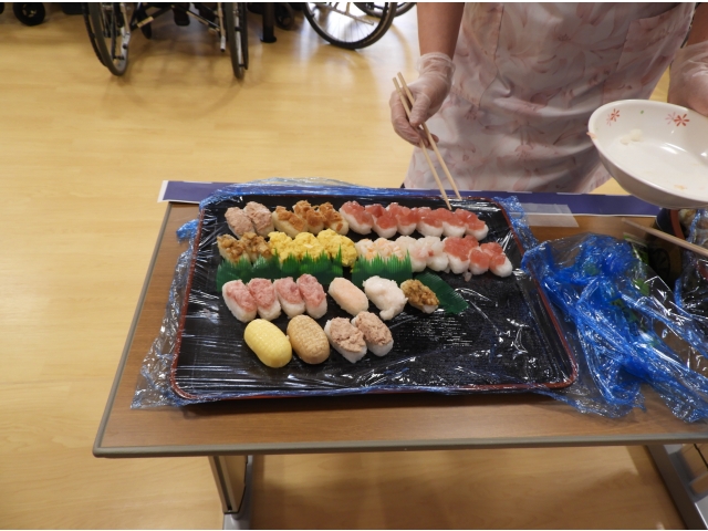 おかわり職員大忙し💦