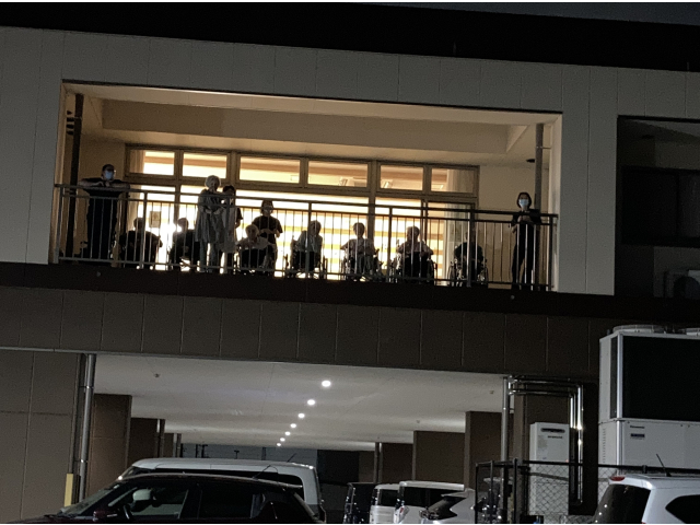 二階からも楽しんでます