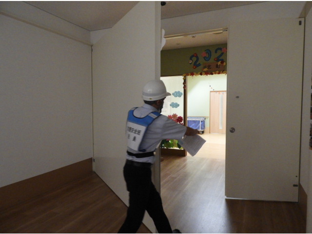 防護安全班、防火戸の閉鎖