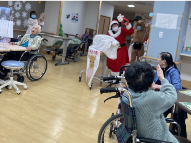 サンタ登場🎅