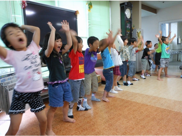 元気いっぱいの踊り