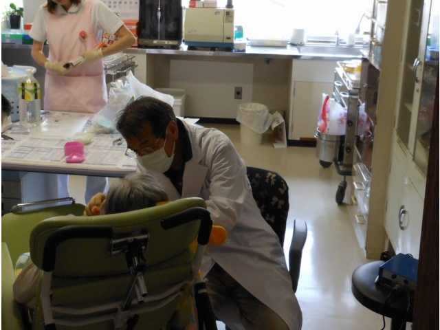 歯科医師による訪問指導