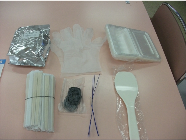 炊出しセット（必要なものがすべて入っています）