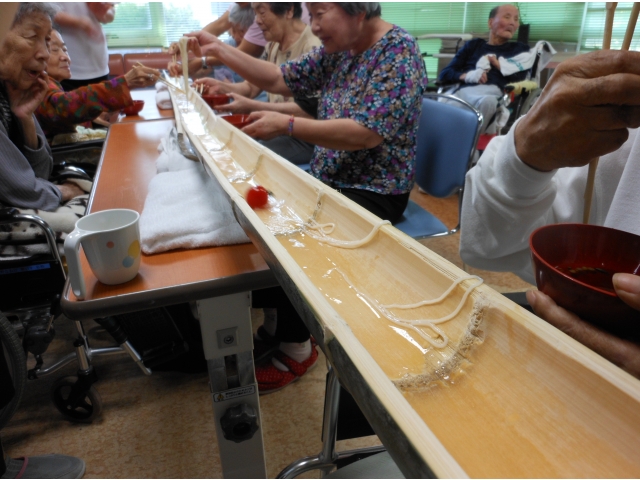 プチトマトも転がります（8分音符）