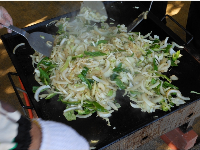 野菜炒めも豪快に