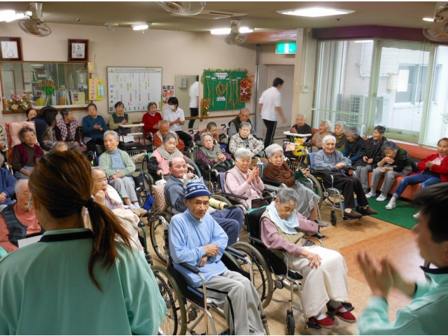 手拍子と大合唱