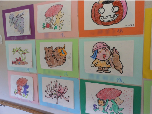 塗り絵は手先のリハビリにもなります