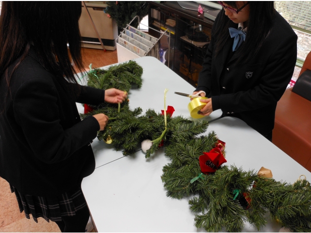 クリスマスらしい飾りですね