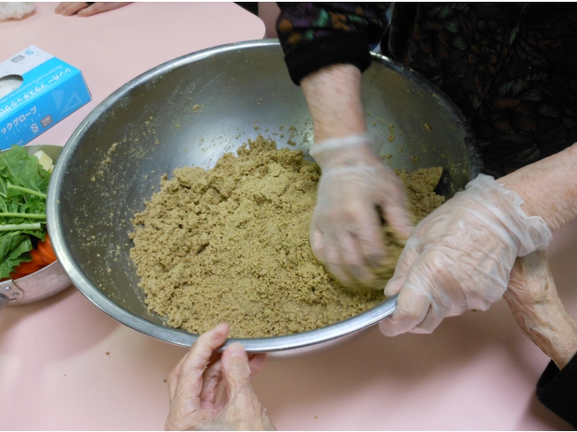 手慣れた手つきです