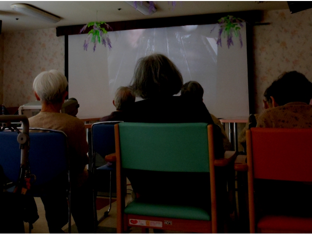 懐かしい映像が流れます