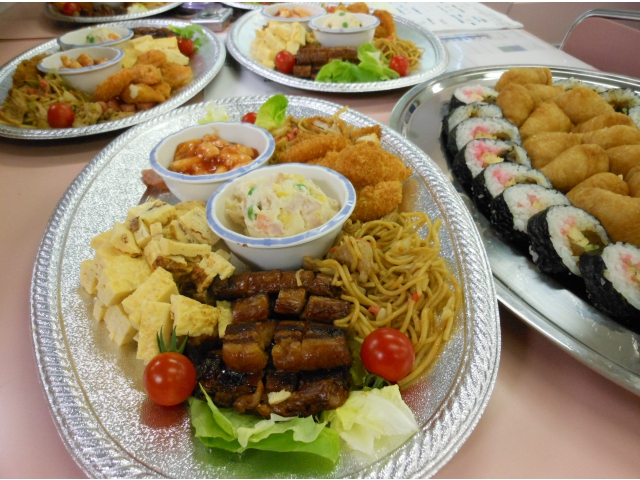 バイキング形式です