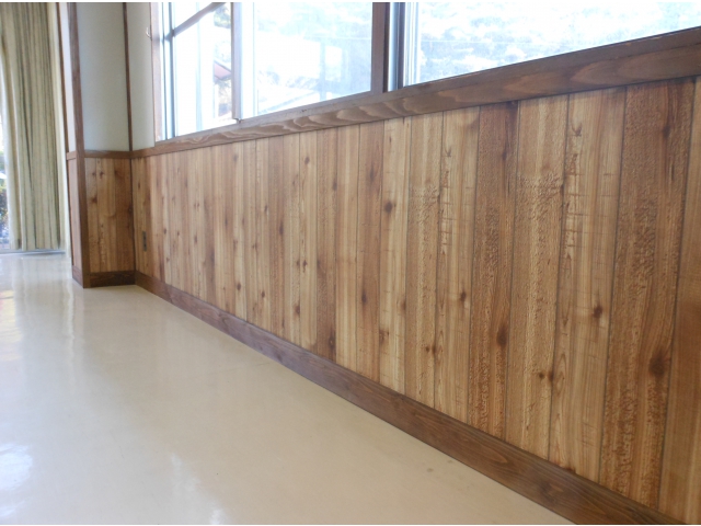 木目の落ち着いた雰囲気です