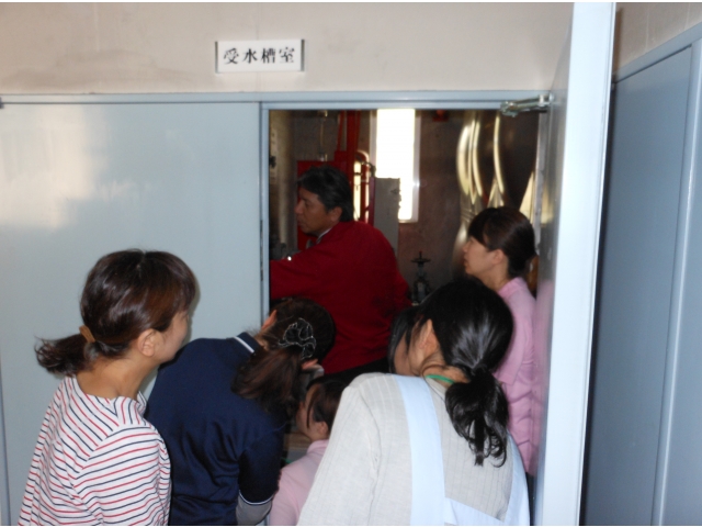 受水槽の説明です。スプリンクラーの機械です