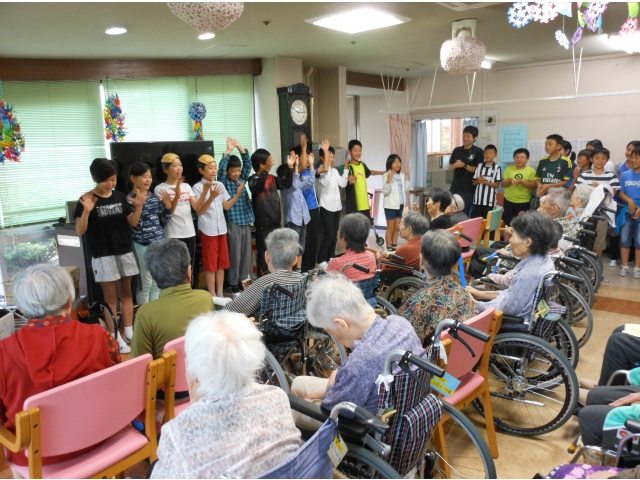 サザエさんの被り物まで用意してくれました！