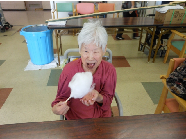 綿菓子もありますよ。