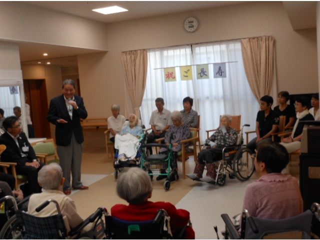 市長よりお祝いのご挨拶。