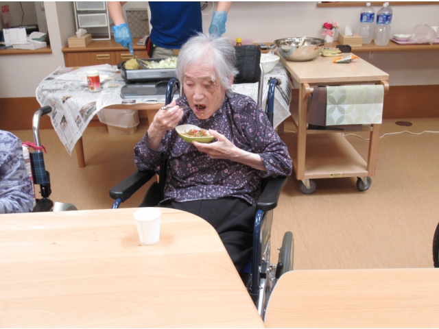 食欲をそそりますね。