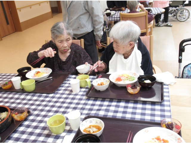 あなたのもおいしそうね～