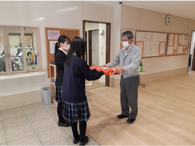 コロナウイルス対策に配慮しつつ来苑されました。