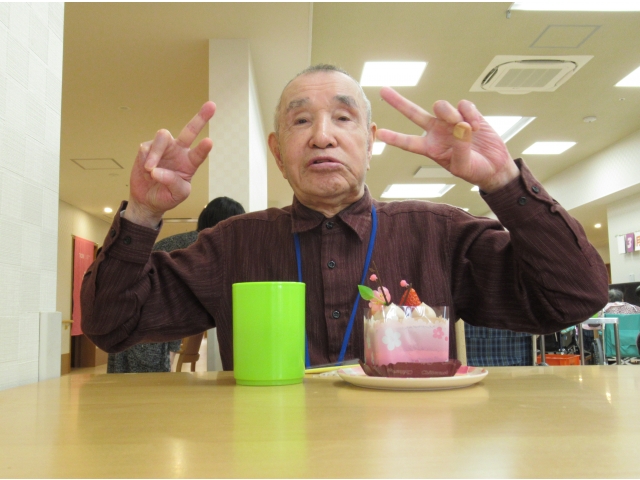 チョコレートケーキ美味しそうです。