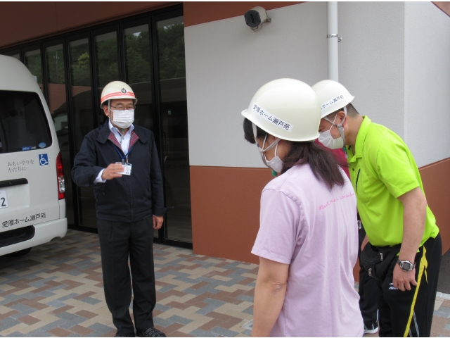 人員数と被害状況を報告