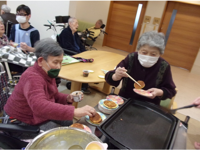 仕上げは入居者様と行います。