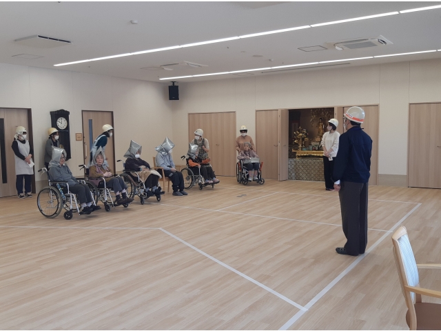 地域交流に避難後、全体講評です。