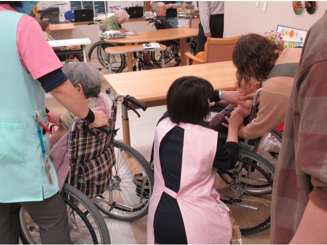 あまり変わらないか～痛くなさそう。