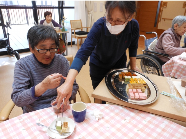 取り分けますね。