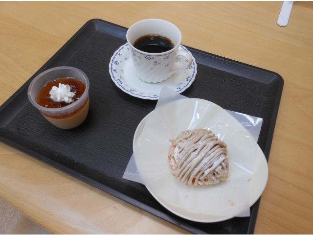 秋を感じる色合いですね