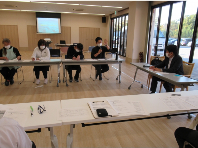 対応マニュアルを見て頂きました。