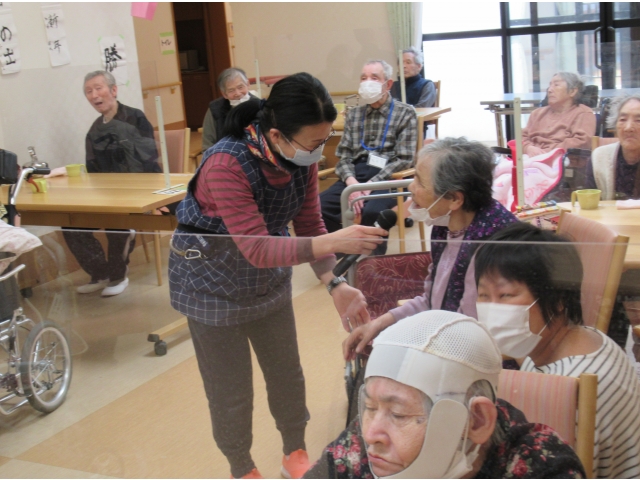 カラオケを歌いたいです。