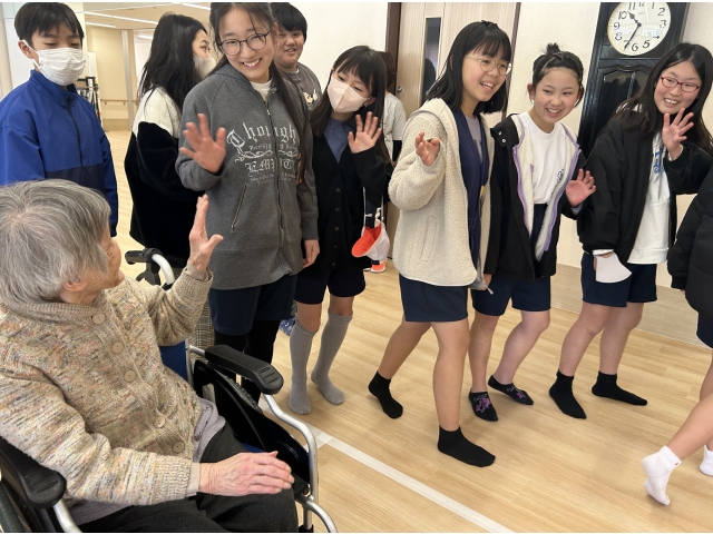 笑顔でお見送り☺