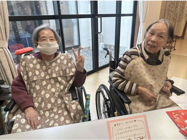 嬉しくてピース☺