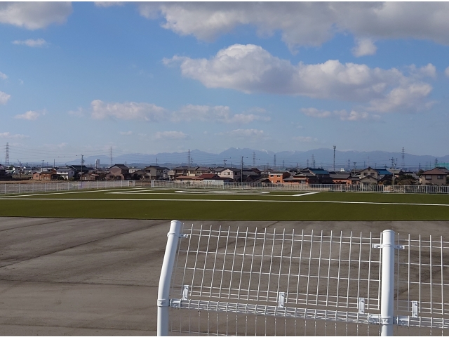 広域防災活動拠点ヘリポートサッカー場？と勘違いする広さ